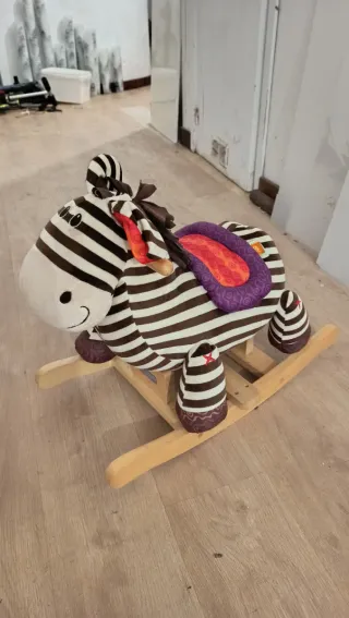 Caballito balancín cebra peluche