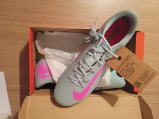 Botas de fútbol Nike Tacos Talla 43