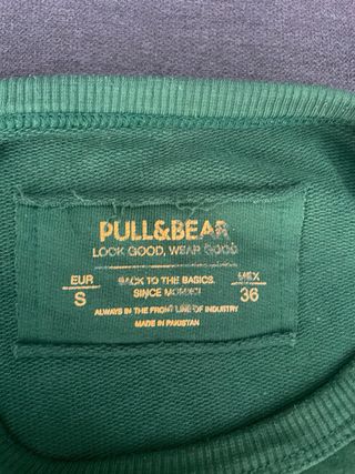 Sudadera verde Pull and bear - Talla M