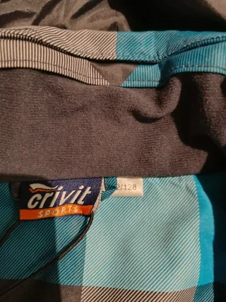 Confezione di sei cappotti per bambini, taglia 6-8 anni