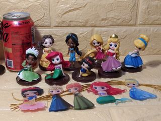 DISNEY - Llaveros, miniaturas y colgantes