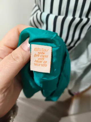 Vestido de seda multicolor