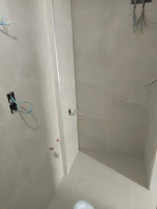 Servicios de Pintura y Alicatado