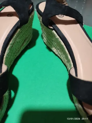 Sandalias cuña negras talla 40