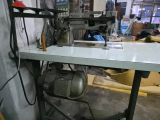 Máquina de coser industrial doble aguja pfaff