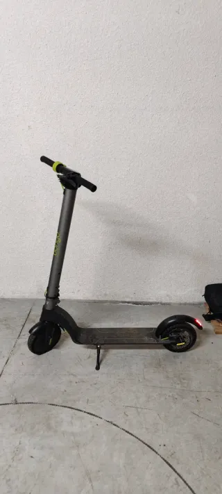 Patinete Eléctrico Cecotec Bongo