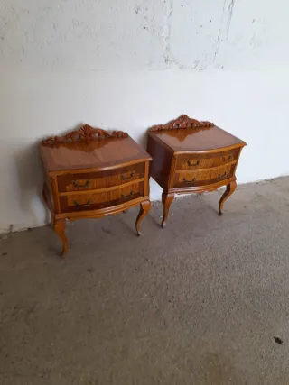 Mesitas de noche de madera