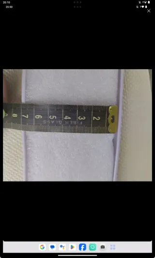 Funda móvil con tarjetero y correa