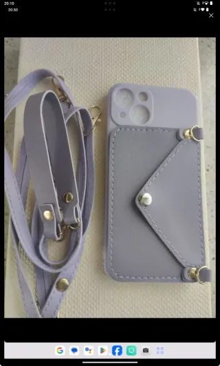 Funda móvil con tarjetero y correa