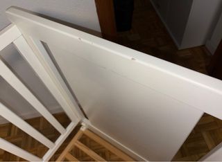 Cuna de madera blanca