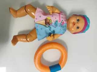 Nenuco Nadador con Flotador