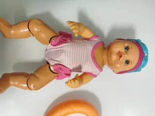 Nenuco Nadador con Flotador