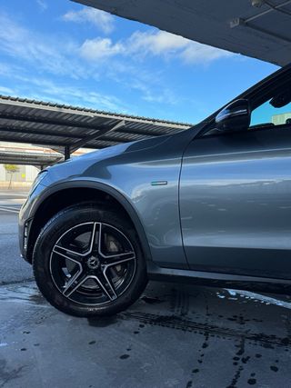 Mercedes-Benz GLC 300 de  2021