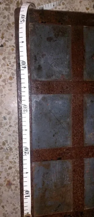 Báscula antigua MOR para pesar sacos