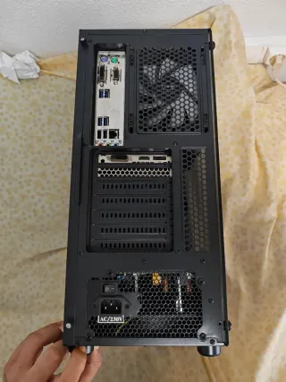 Torre PC Gaming i5 9400f + Nvidia 1660 Super