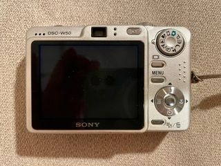 Cámara fotos Sony Cyber-shot DSC W50 + Accesorios