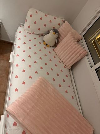 Cama individual 80cm con colchón  1 DIA DE COMPRA