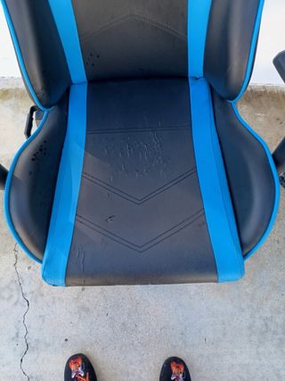 2x Sillas Gaming Newskill Azul y Negra (Leer)