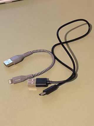 2 Cargadores inalámbricos NGS negros