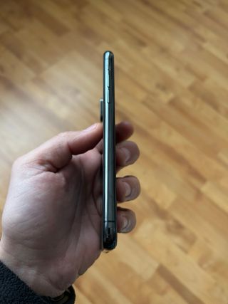 iPhone XS Negro con funda