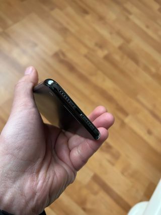 iPhone XS Negro con funda