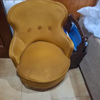 Butaca tapizada estilo vintage