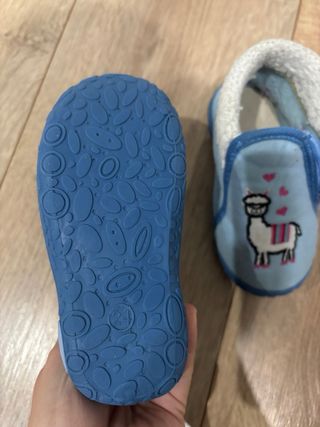 Zapatillas de casa niña