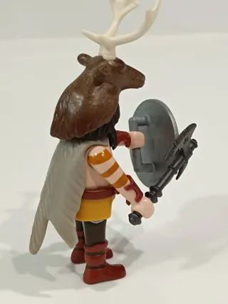 Playmobil Guerrero Vikingo con Hacha y Escudo
