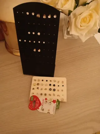 60 Orecchini Donna Uomo Mai Usati