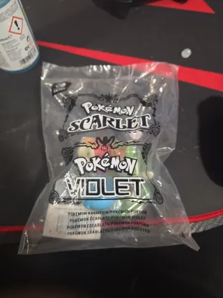 Figura Pokémon Escarlata y Púrpura (Bonus Reserva)