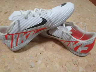 Nike Mercurial Vapor 15