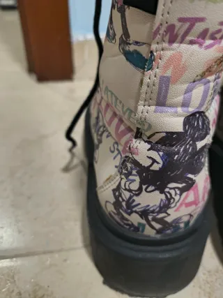 Botas Mickey Mouse con cordones