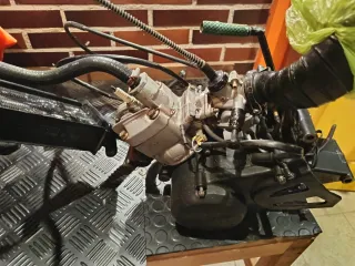 Motor Honda CRM 75 y despiece de la moto.