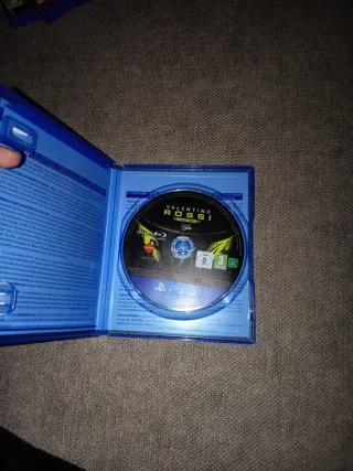 Tres juegos de play 4 (precio negociable)