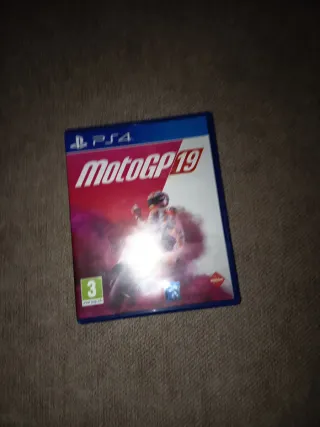 Tres juegos de play 4 (precio negociable)