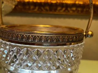 Portaghiaccio in cristallo con coperchio