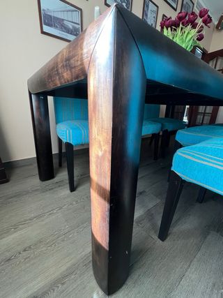 Mesa de comedor y 6 sillas