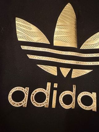Sudadera Adidas Mujer Negra Logo Dorado