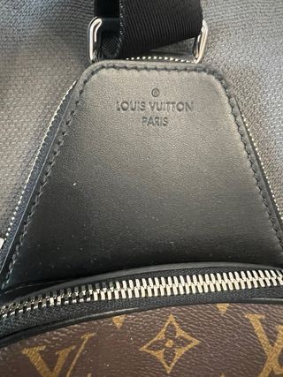 Louis Vuitton Avenue NM Bandolera