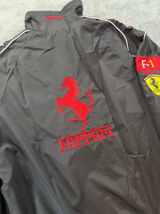 Chaqueta Ferrari F1 Negra Vintage Racing Talla XL