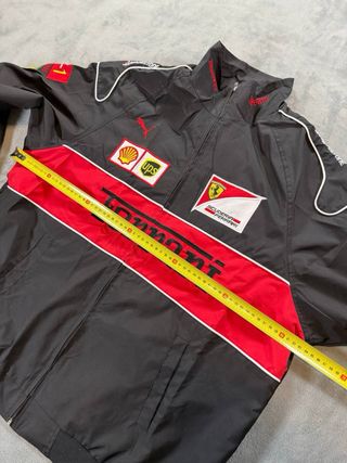 Chaqueta Ferrari F1 Negra Vintage Racing Talla XL