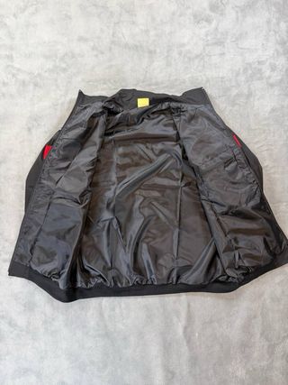 Chaqueta Ferrari F1 Negra Vintage Racing Talla XL