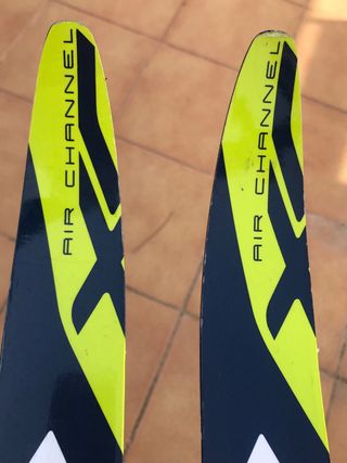 Esquís nórdicos Fischer, fijaciones NNN y palos