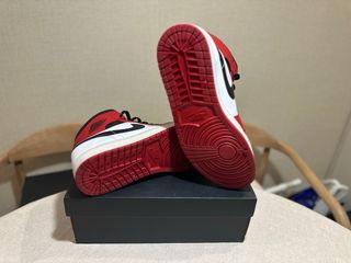 Nike Air Jordan 1 Mid Blanco Rojo Negro