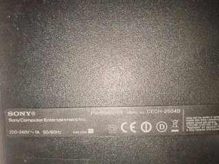 PlayStation 3 Slim Negra