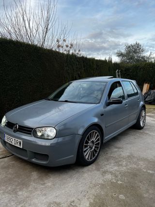 Volkswagen Golf 2001
