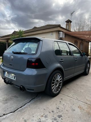 Volkswagen Golf 2001