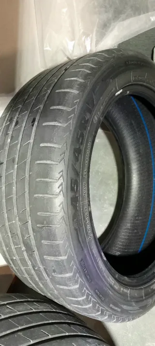 2 Ruedas- 245/45 R17