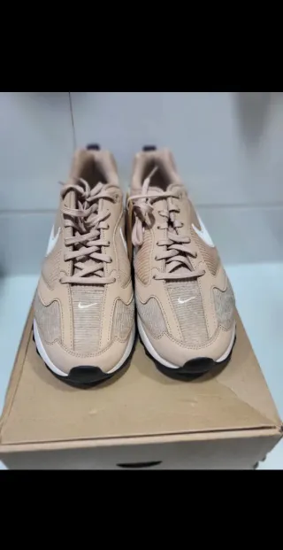 Nike Air Max Down SE Talla 42 Beige/Rosa