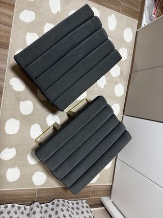 Banco Tocador Gris y Dorado – Estilo Moderno